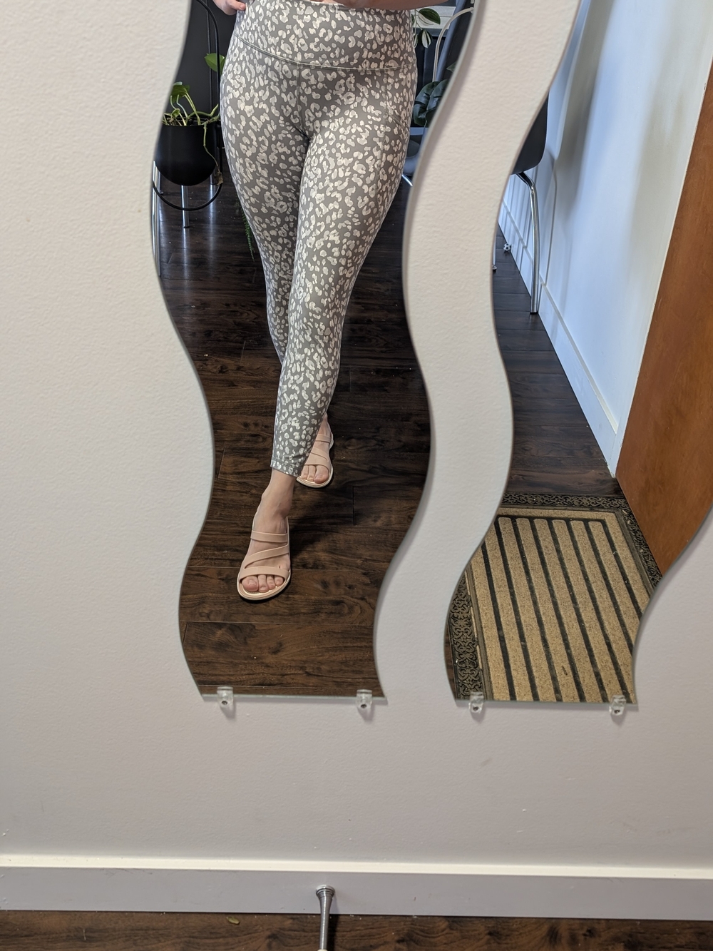 Neutral Leopard Pattern leggings